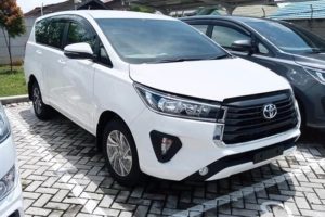 All about upcoming Toyota Innova Crysta facelift